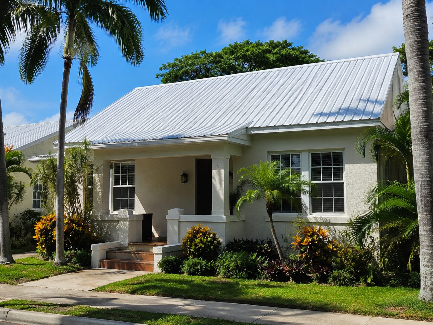 5V-crimp re-roof on a classic bungalow in Little Havana, Miami